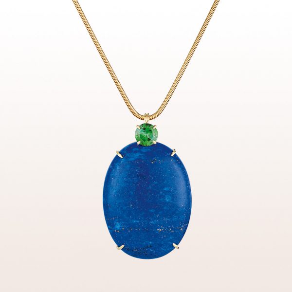 Pendant with lapis lazuli and green tourmaline 1,70ct on a snake necklace in 18kt yellow gold