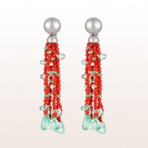 Earrings with coral and light-green emerald in 18kt with gold