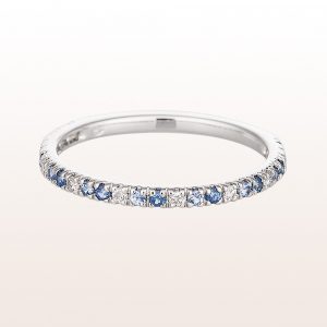 Ring with sapphire 0,22ct and brilliant cut diamonds 0,09ct in 18kt white gold