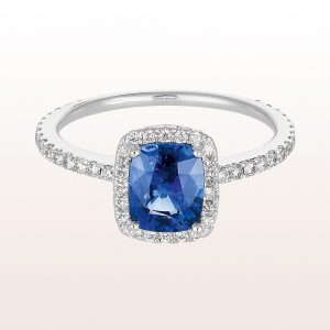 Ring with sapphire 1,57ct and brilliant cut diamonds 0,48ct in 18kt white gold