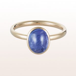 Collection-ring with tanzanite-cabochon 2,63ct in non-plated 18kt white gold
