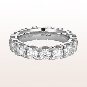 Ring with brilliant cut diamonds 4,03ct in 18kt white gold