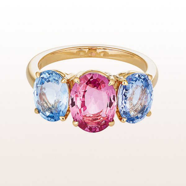 Ring mit rosa Saphir 2,58ct und zwei blauen Saphiren 3,74ct in 18kt Gelbgold