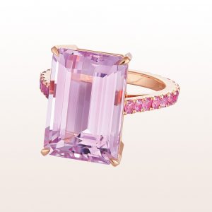 Ring with kunzanite 13,30ct and pink sapphire 1,30ct in 18kt rose gold