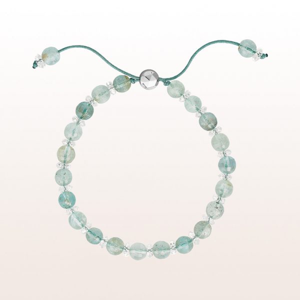 Bracelet with aquamarine and crystal quartz with a silver clasp