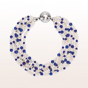 Bracelet with freshwater pearls, lapis lazuli and a silver clasp