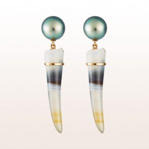 Earrings with tahit pearls and agates in 18kt yellow gold