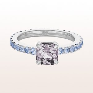 Ring with grey spinel 1,22ct and sapphire 1,12ct in 18kt white gold