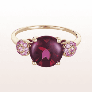 Ring with rhodolite cabouchon and pink sapphire in 18kt rose gold