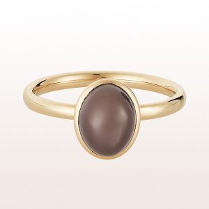 Collection-ring with brown moon stone Cabouchon 2,25ct in 18kt white gold