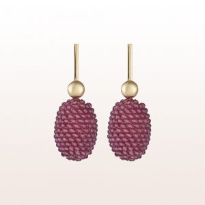 Earrings with pink topaz in 18kt yellow gold