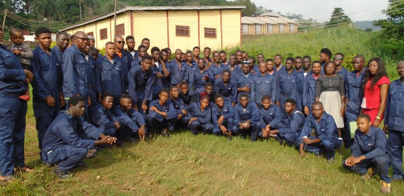 Hilfsprojekt Berufsschule in Nigeria Enugu